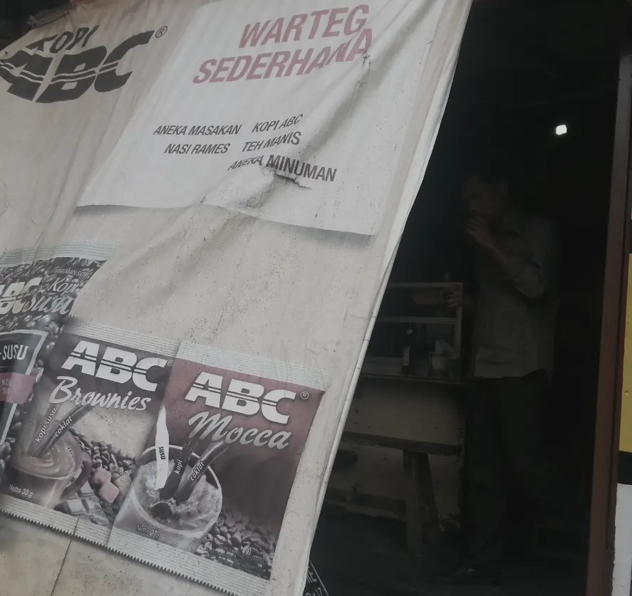 Foto Warteg Sederhana
