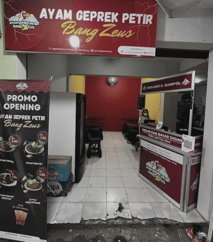 Foto Ayam Geprek Petir Bang Zeus, Gegerkalong